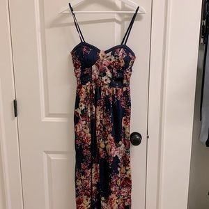 Band of gypsies jumpsuit , floral with pockets. Size small